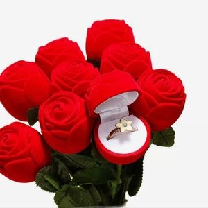 Velvet Rose 🌹 flower jewelry 💍ring gift 🎁 box